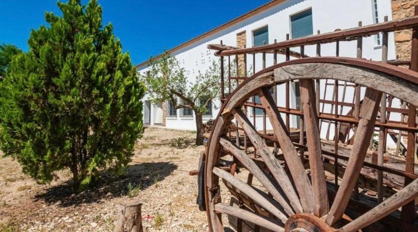 Alojamiento Rural La Granja De Las Monjas Jaén Esterno foto
